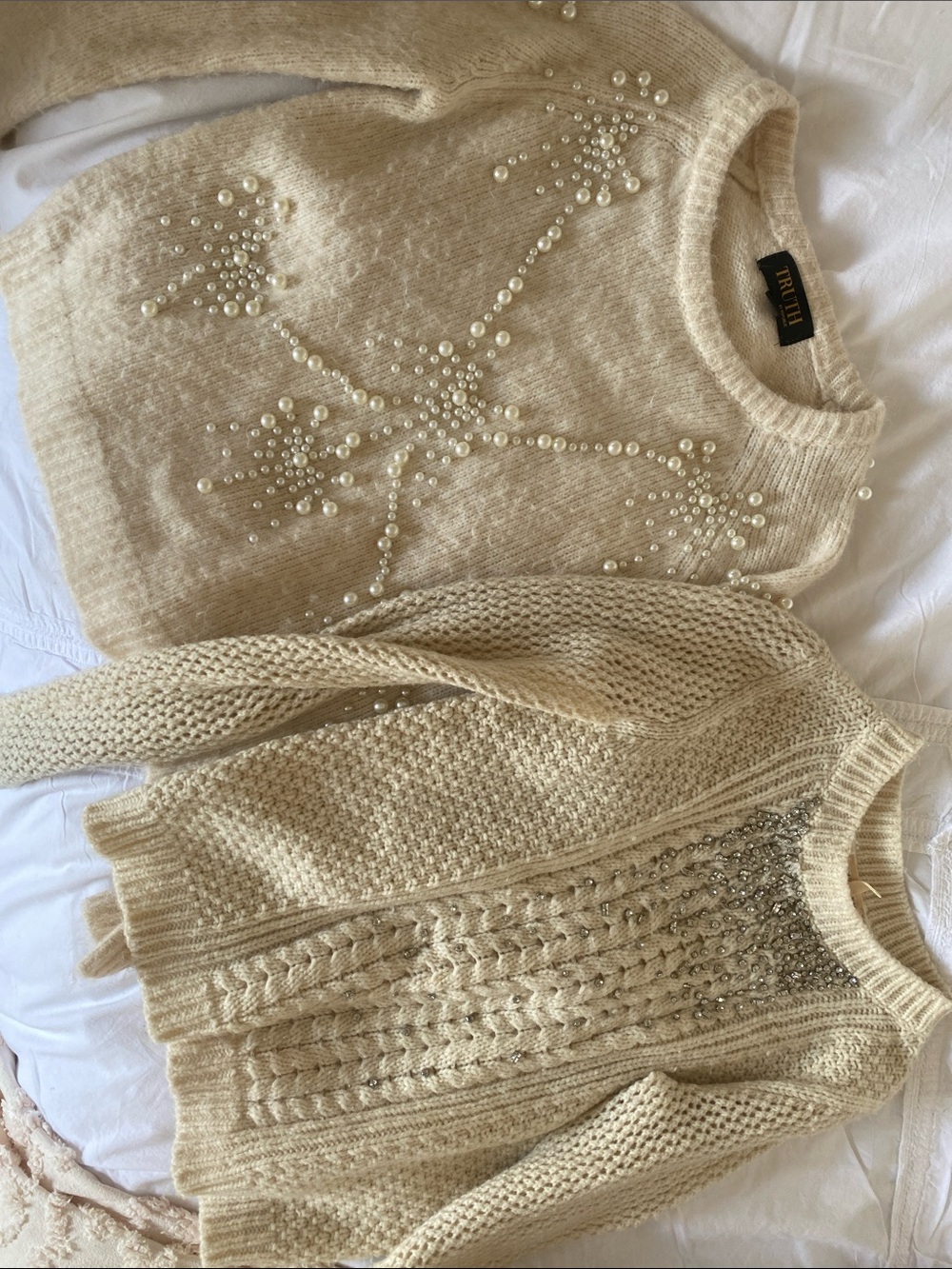TRUTH Cream Pearl and Beaded Cable Knit Sweater Set